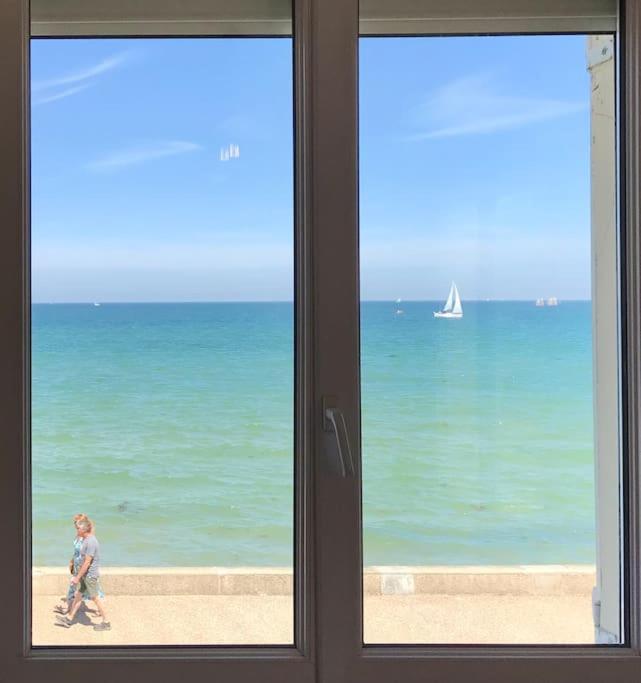 Vue Exceptionnelle En Front De Mer, 8 Personnes Ver-sur-Mer Buitenkant foto