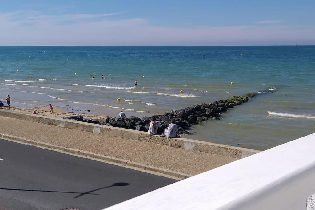 Vue Exceptionnelle En Front De Mer, 8 Personnes Ver-sur-Mer Buitenkant foto