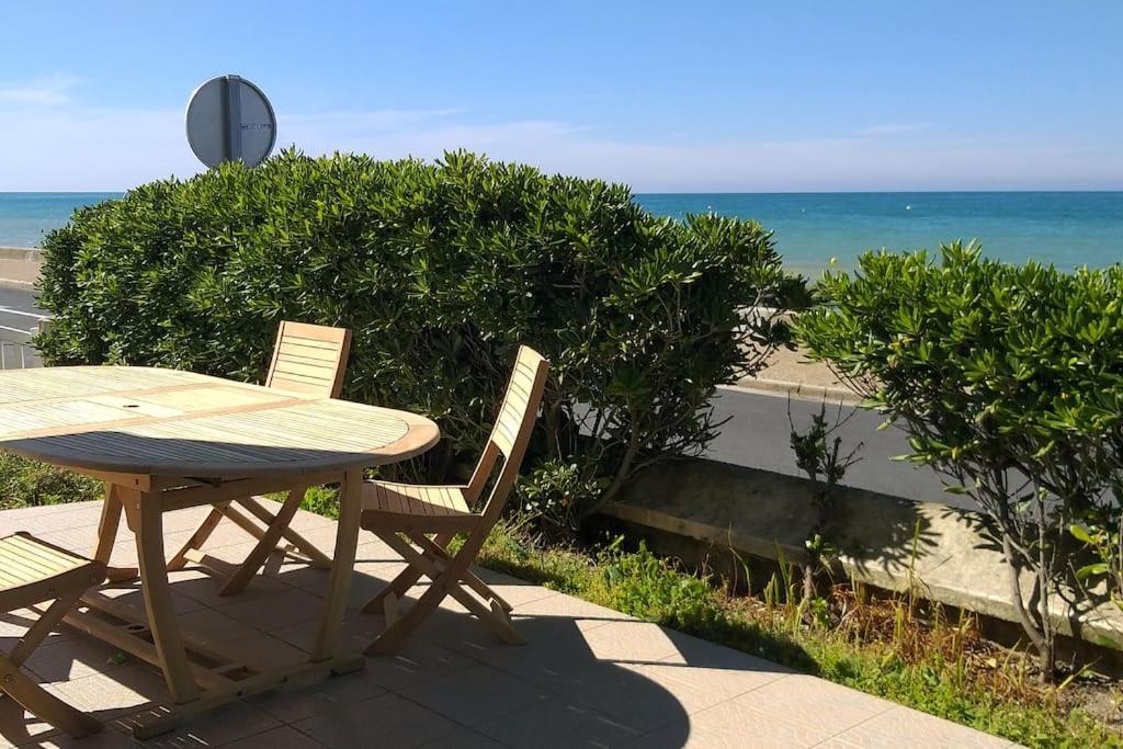 Vue Exceptionnelle En Front De Mer, 8 Personnes Ver-sur-Mer Buitenkant foto